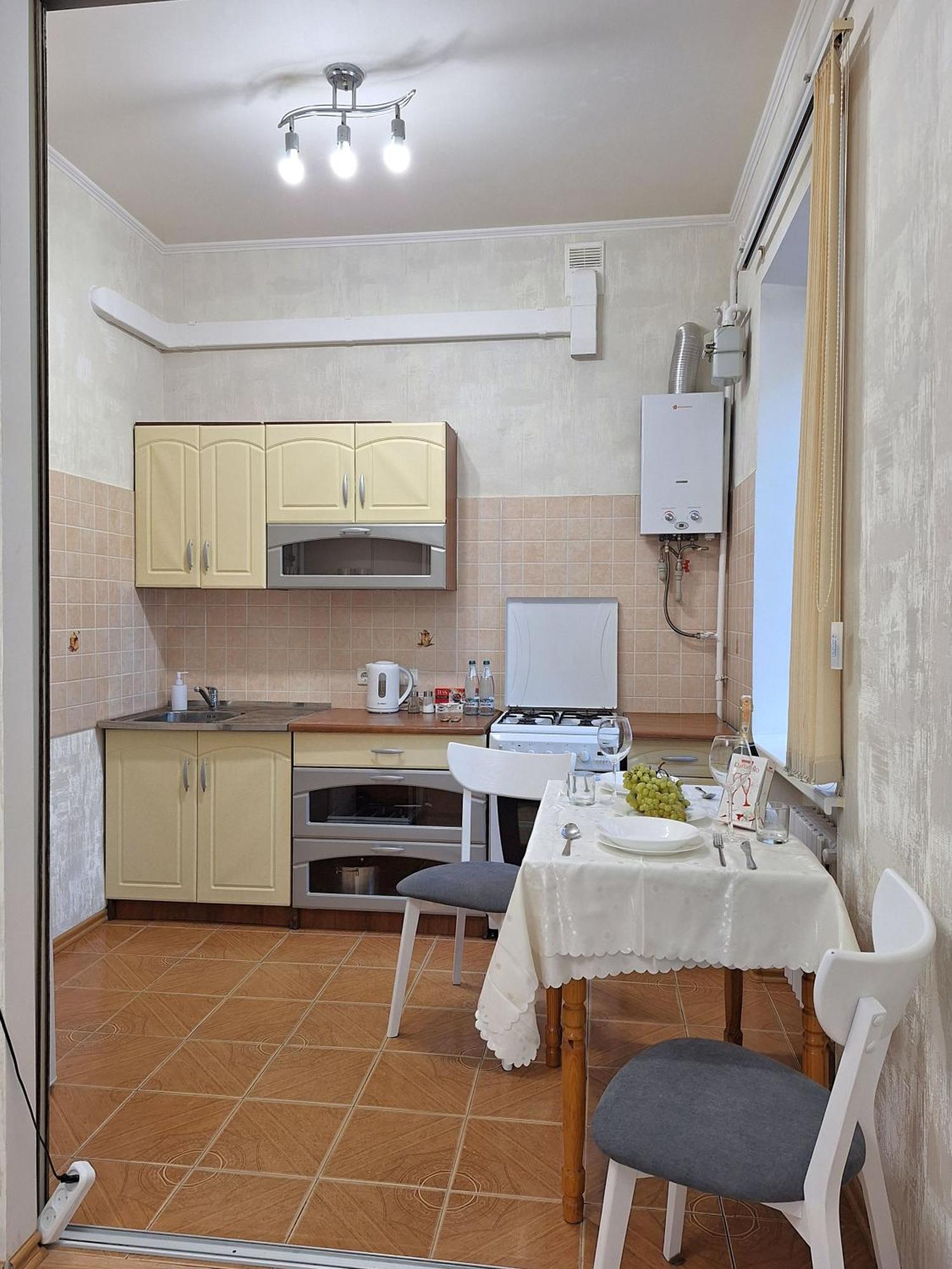 Однокімна Квартира Біля Каштанової Алеї У Центрі Полтави Мережа Alexapartments Документи Для Відряджень Безконтатне Заселення 24-7 Poltava Bagian luar foto